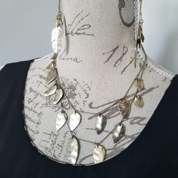 Artisan Necklace and earrings set. - Picture 4 of 4